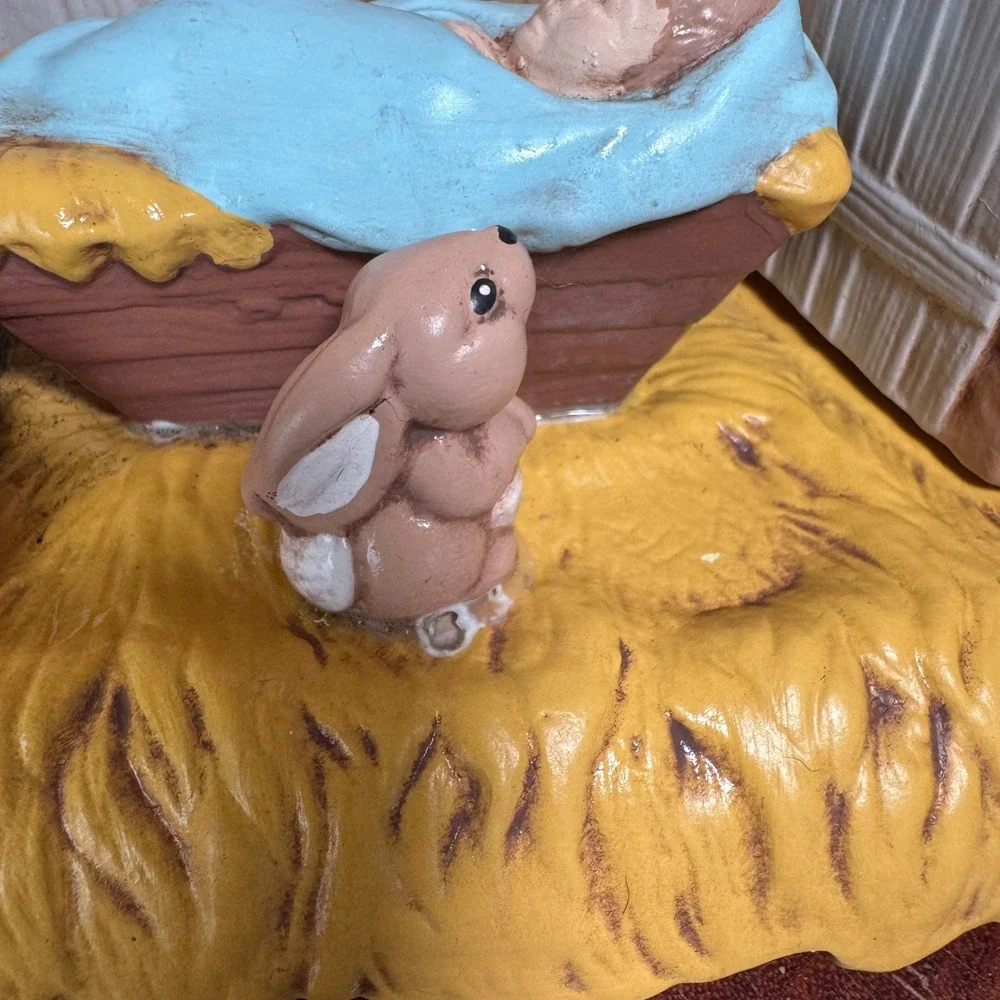 Vintage 1988 Hand Painted Ceramic Lighted Nativity Scene Stable Baby Jesus 1980s